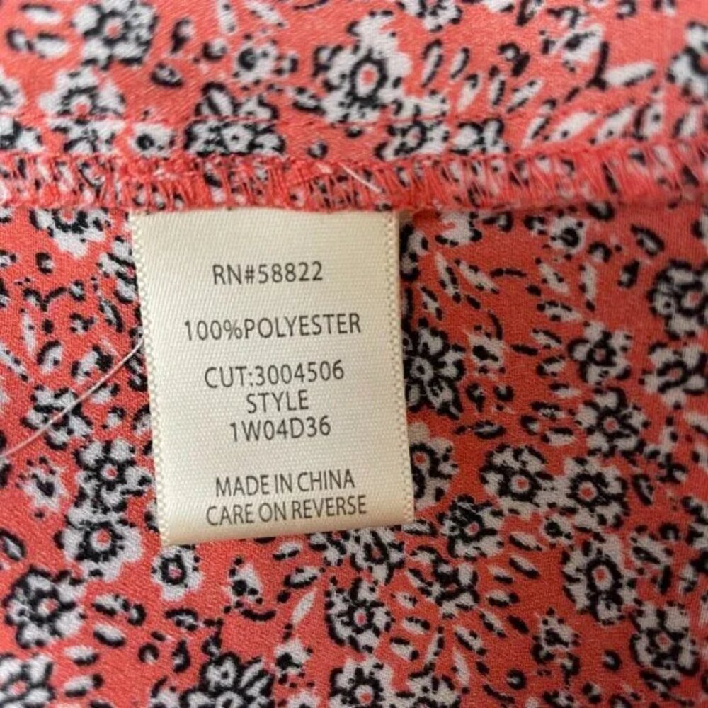 Max Studio Flutter Short Sleeve Top Red Coral Floral Relaxed Fit Size 1X - Picture 7 of 8